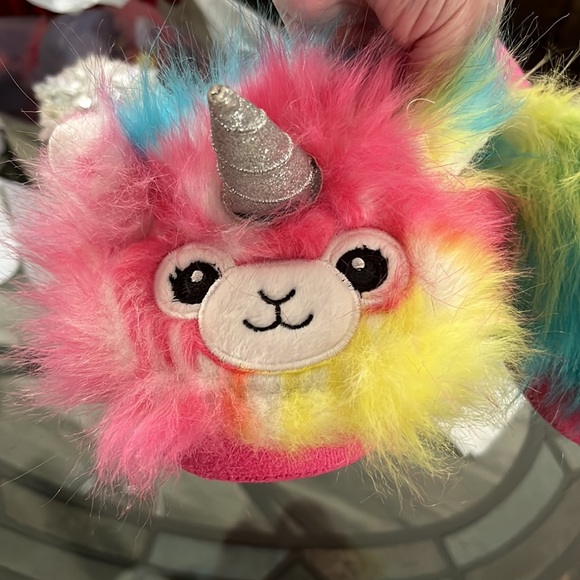 🦄JUSTICE UNICORN🦄SLIPPERS GIRLS SIZE 4/5 GREAT CONDITION! SUPER CUTE! - Picture 3 of 6
